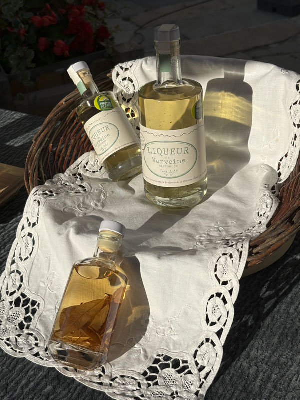 Liqueurs et apéritifs sur les marchés des Hautes-Alpes
